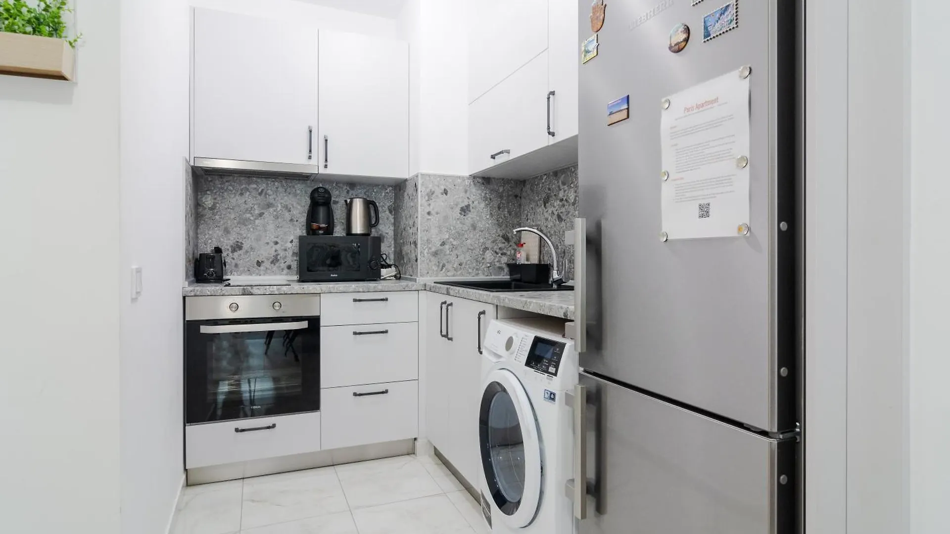 Apartmán Paris Luxury Top Centre 2Bdr Apt W Work Desk And Wifi Near Nevsky Cathedral Sofie Bulharsko