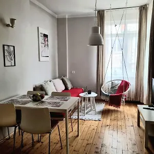 Cozy & Stylish In The Heart Of Sofia