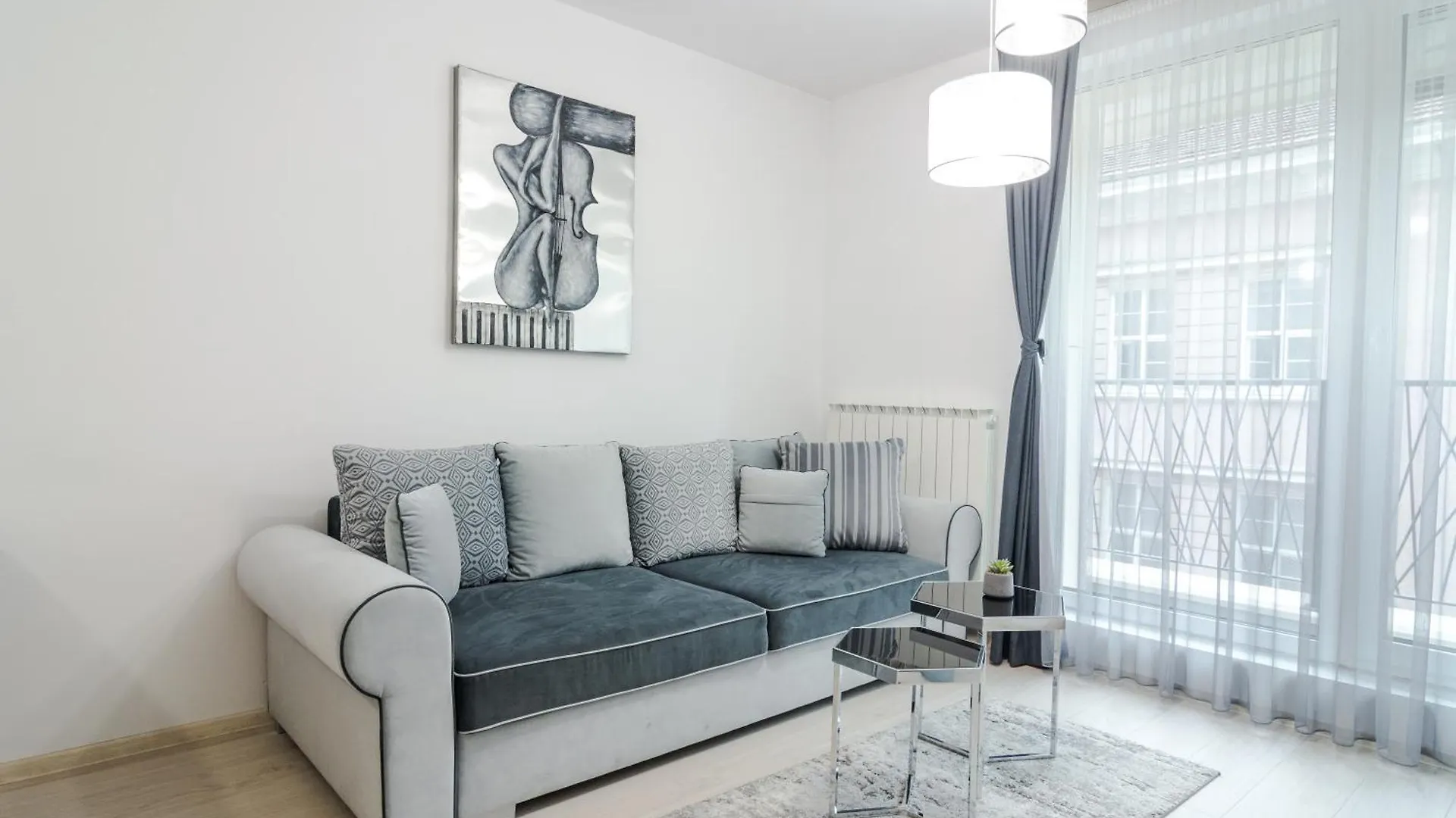 Paris Luxury Top Centre 2Bdr Apt W Work Desk And Wifi Near Nevsky Cathedral Sofia 0*,