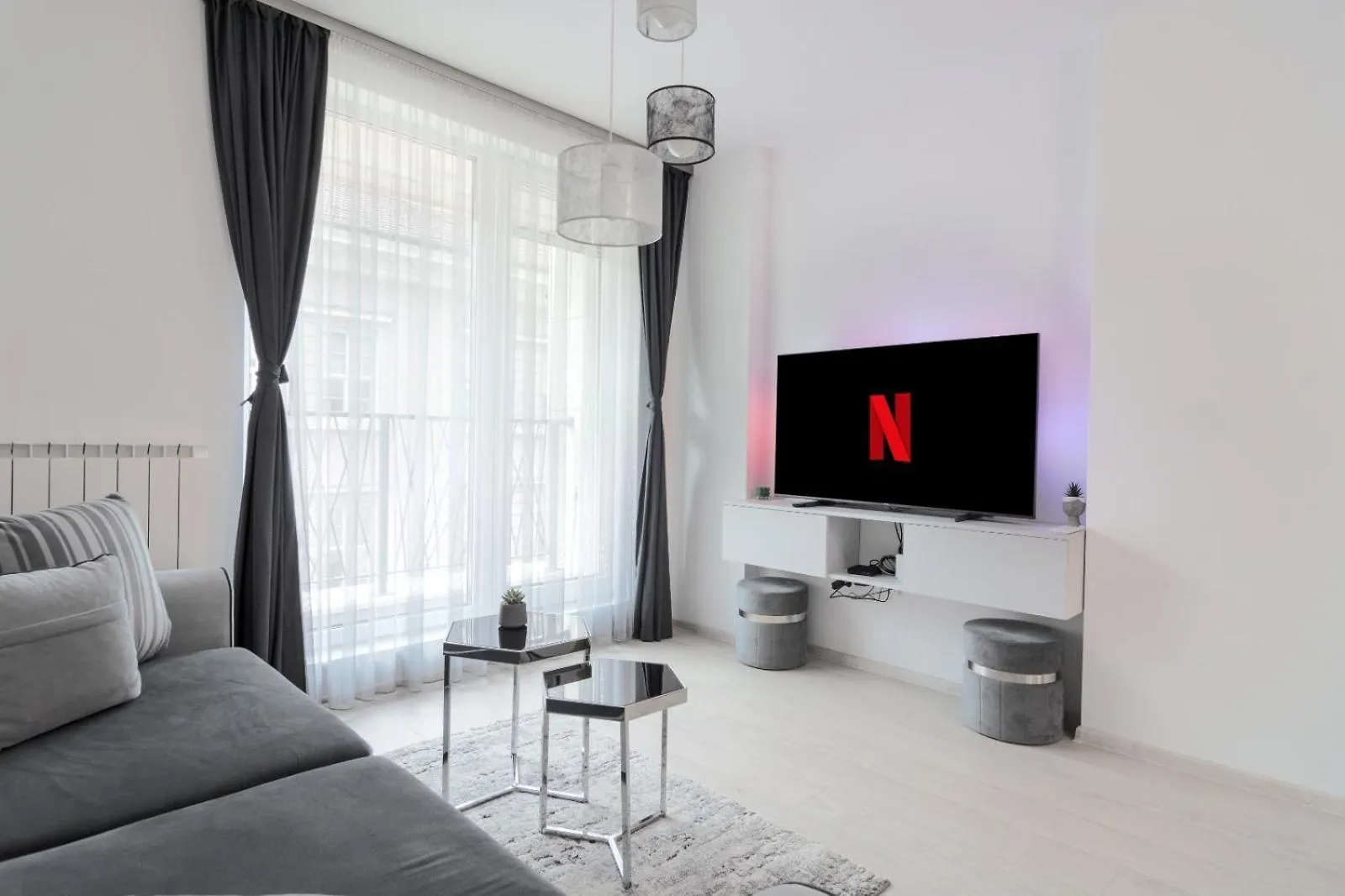 Paris Luxury Top Centre 2Bdr Apt W Work Desk And Wifi Near Nevsky Cathedral Sofia