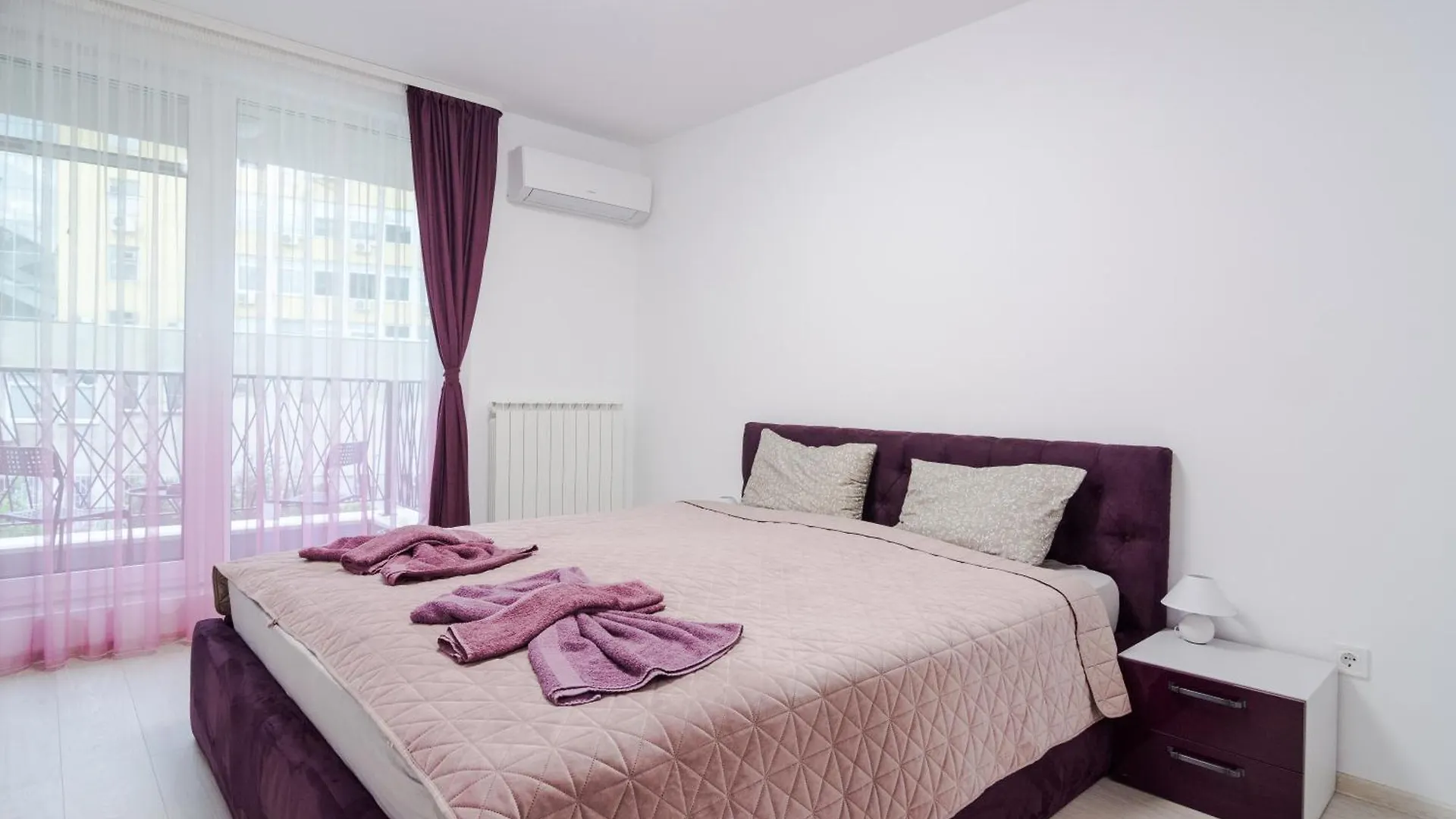 Paris Luxury Top Centre 2Bdr Apt W Work Desk And Wifi Near Nevsky Cathedral Sofia Appartamento